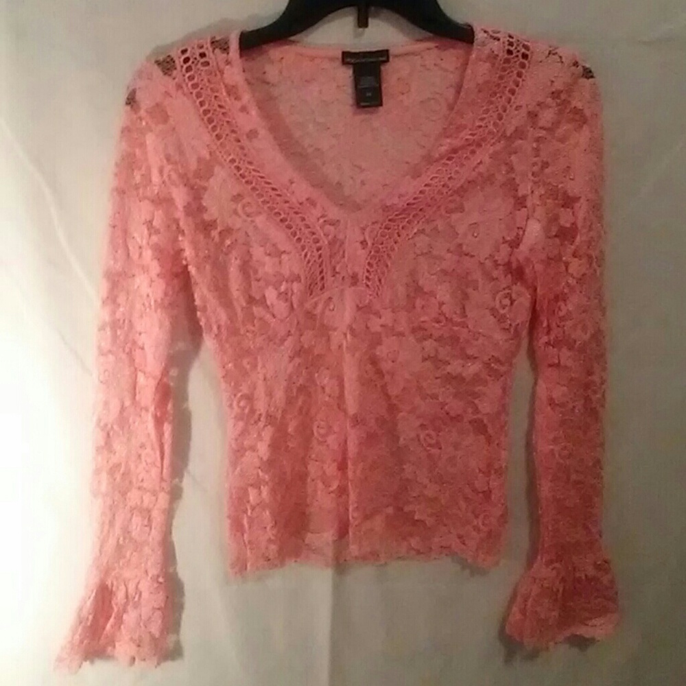 NWOT Moda lace fitted lace top